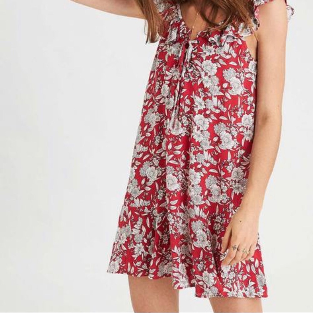 American Eagle Outfitters Ruffle sleeve dress